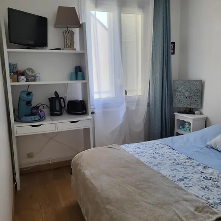 Habitación en casa particular Chez Corinna *